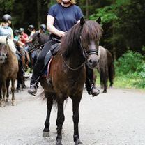 Simone Freese und Tryggvi (c) Laura Assenheimer.jpg