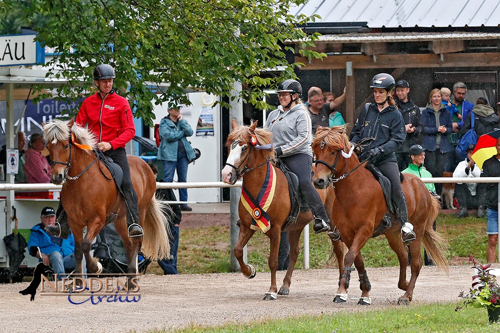 240727_Ehrung Passrennen.jpg