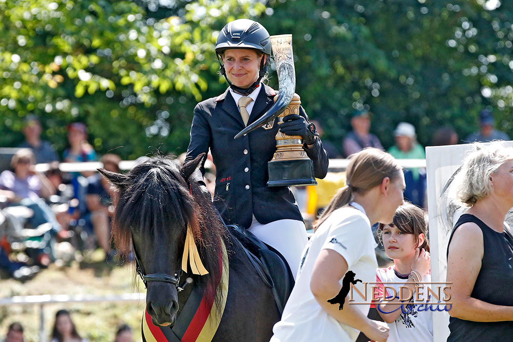 240730_F1_Finale_Frauke Schenzel_Náttdís vom Kronshof.jpg